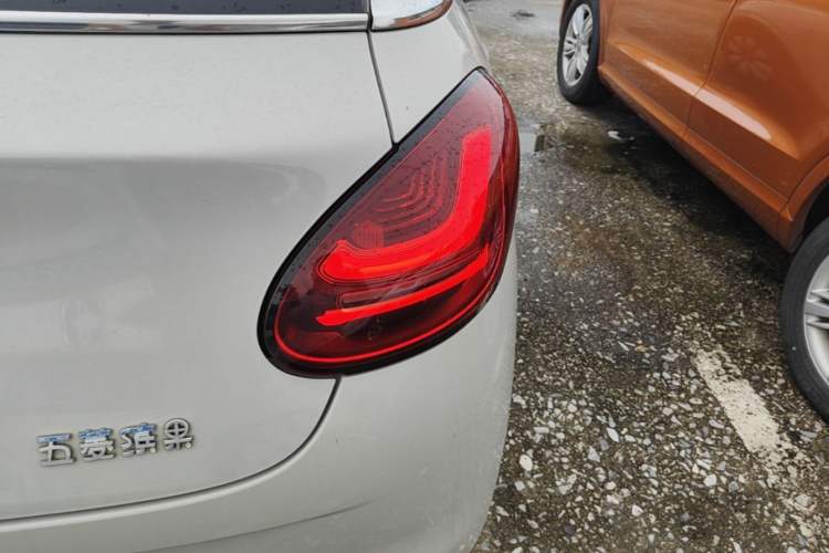 Used Wuling Bingo 2023 410 km Lingxi Deluxe Edition Right Rear Taillight