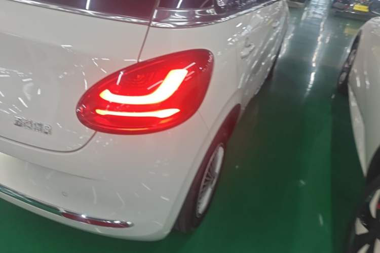 Used Wuling Bingo 2023 410 km Lingxi Deluxe Edition Right Rear Taillight
