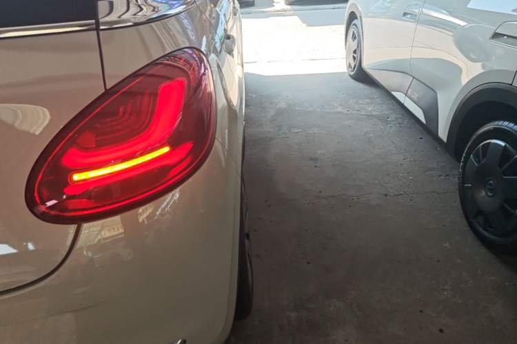 Used Wuling Bingo 2023 410 km Lingxi Deluxe Edition Right Rear Taillight