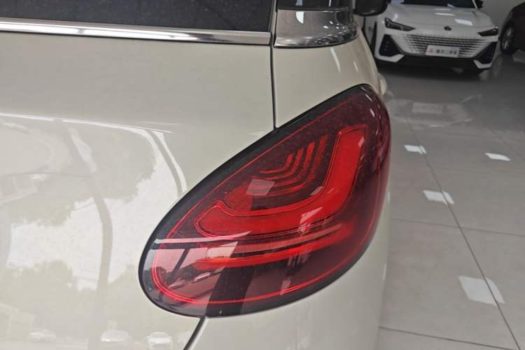 Used Wuling Bingo 2023 410 km Lingxi Deluxe Edition Right Rear Taillight