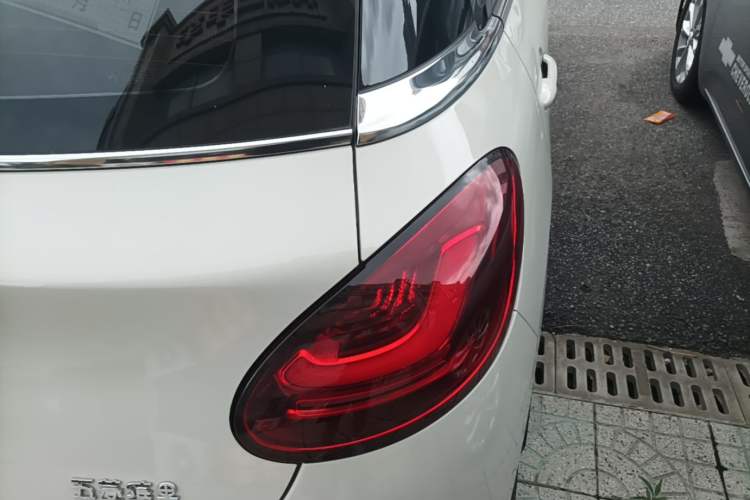 Used Wuling Bingo 2023 333 km Enjoyment Version Right Rear Taillight