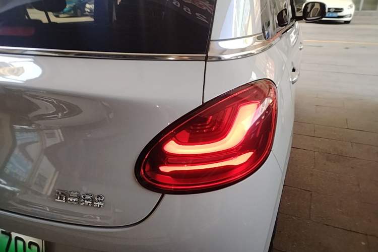 Used Wuling Bingo 2023 203km Comfort Edition Right Rear Taillight