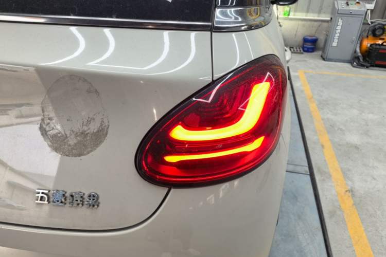 Used Wuling Bingo 2023 410 km Lingxi Deluxe Edition Right Rear Taillight