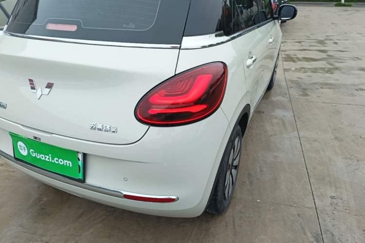 Used Wuling Bingo 2023 333 km Enjoyment Version Right Rear Taillight