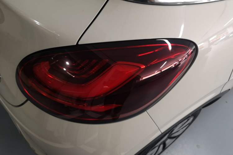 Used Wuling Bingo 2023 333 km Enjoyment Version Right Rear Taillight