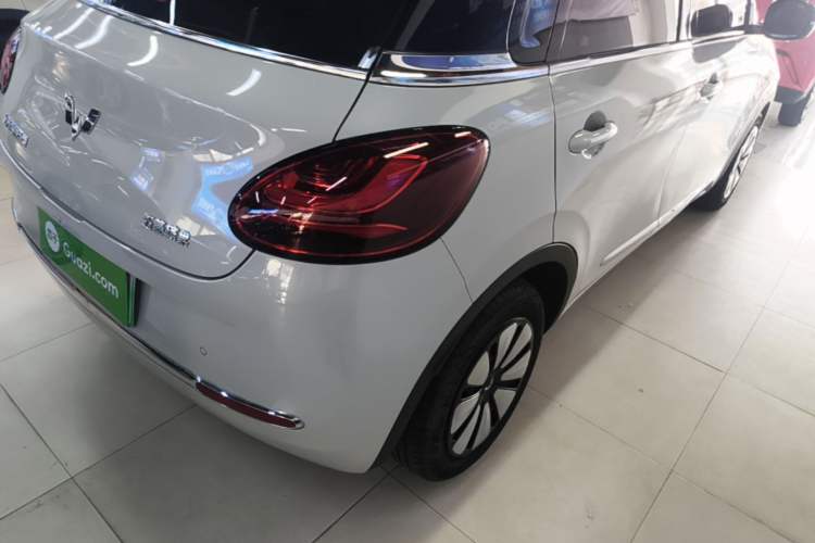 Used Wuling Bingo 2023 333 km Lingxi Connected+ Version Right Rear Taillight