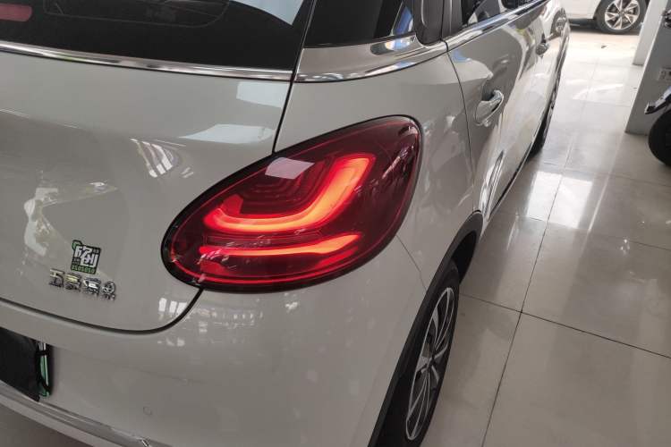Used Wuling Bingo 2023 410 km Lingxi Deluxe Edition Right Rear Taillight