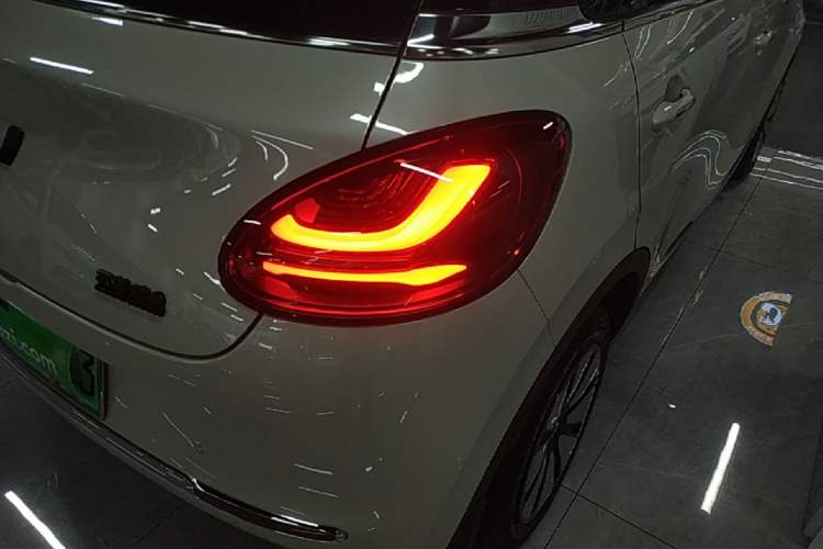 Used Wuling Bingo 2023 203km Comfort Edition Right Rear Taillight