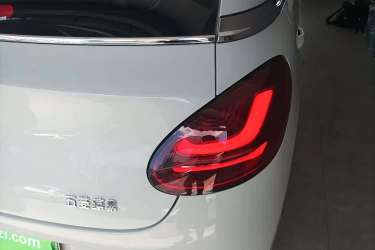 Used Wuling Bingo 2023 333 km Fast-Share Version Right Rear Taillight