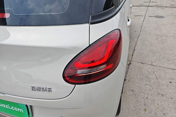 Used Wuling Bingo 2023 333 km Fast-Share Version Right Rear Taillight