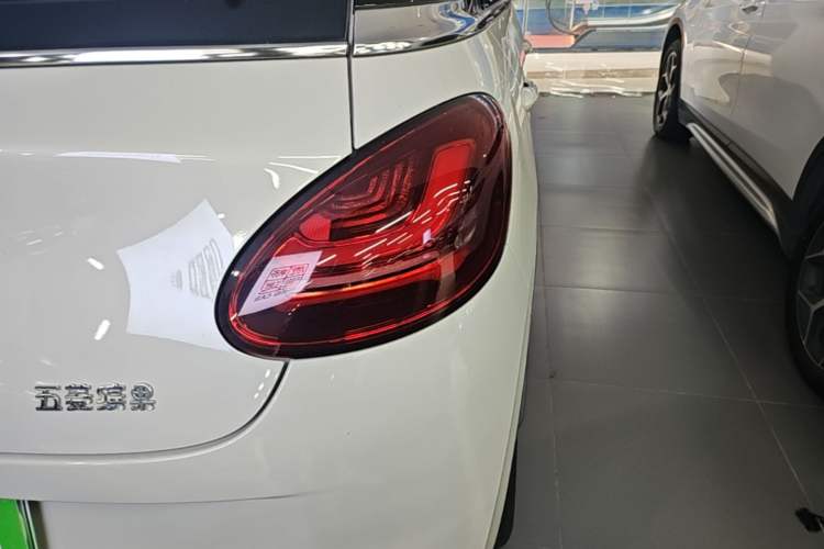 Used Wuling Bingo 2023 333 km Lingxi Connected Version Right Rear Taillight