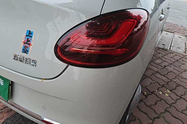 Used Wuling Bingo 2023 333 km Lingxi Connected Version Right Rear Taillight