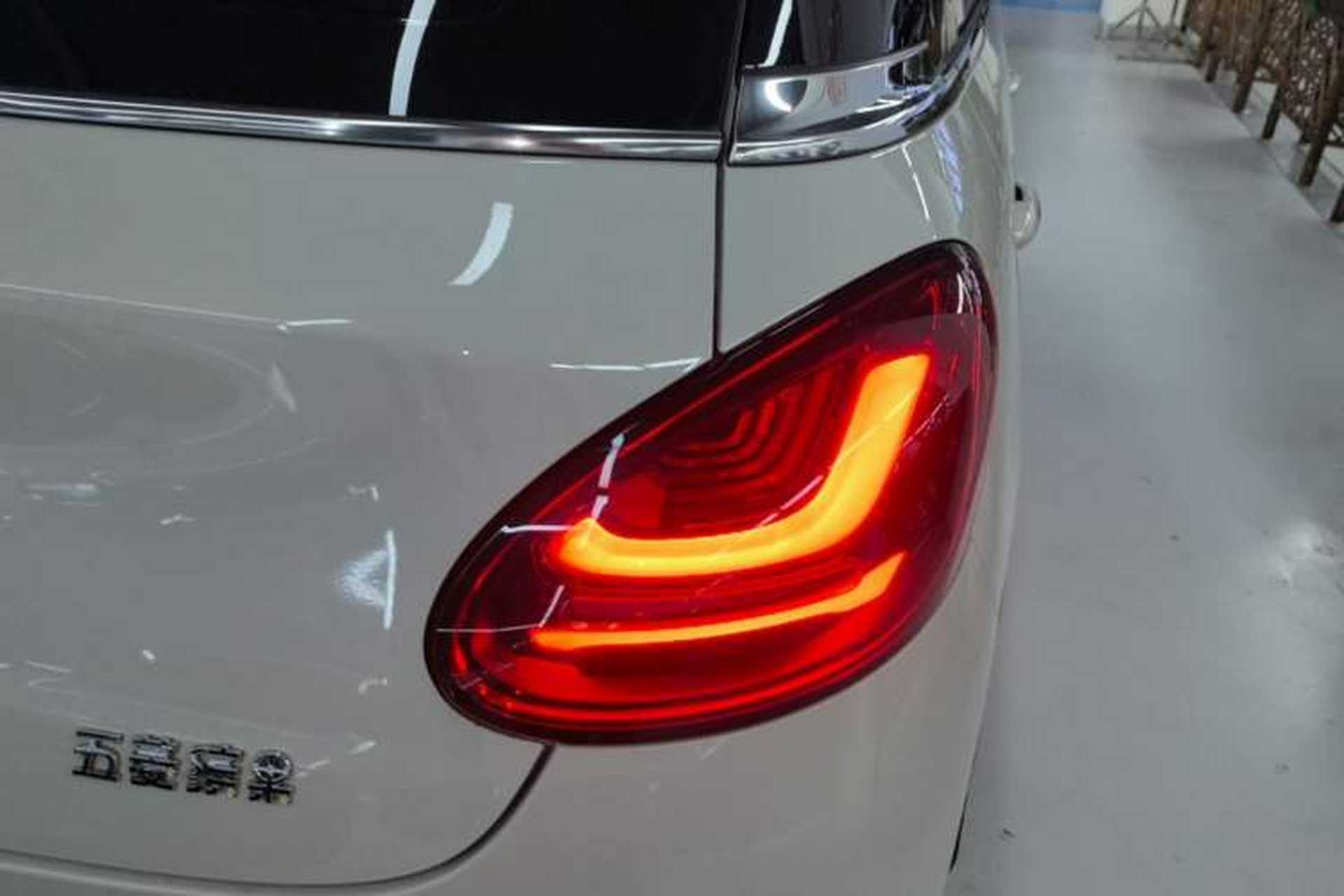 Used Wuling Bingo 2023 333 km Lingxi Connected+ Version Right Rear Taillight