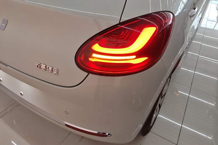Used Wuling Bingo 2023 333 km Lingxi Connected Version Right Rear Taillight