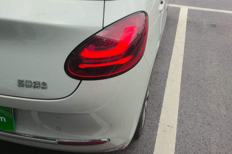 Used Wuling Bingo 2023 333 km Enjoyment Version Right Rear Taillight