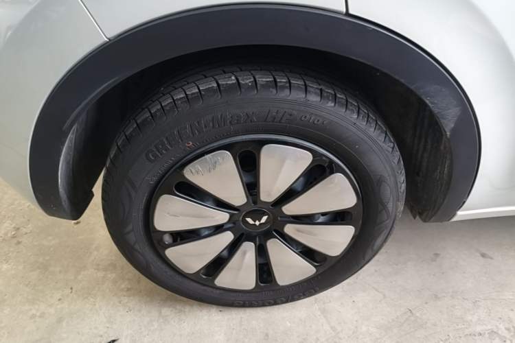 Used Wuling Bingo 2023 333 km Enjoyment Version Right Rear Wheel Hub