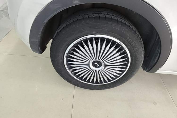 Used Wuling Bingo 2023 203km Comfort Edition Right Rear Wheel Hub