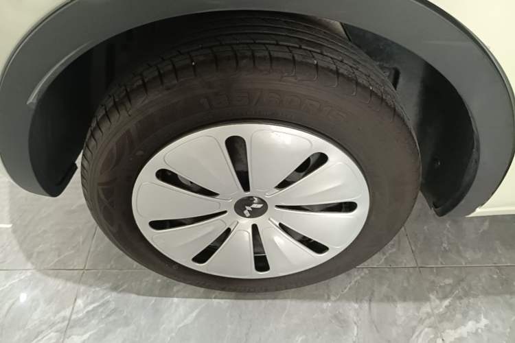 Used Wuling Bingo 2023 203km Light Edition Right Rear Wheel Hub