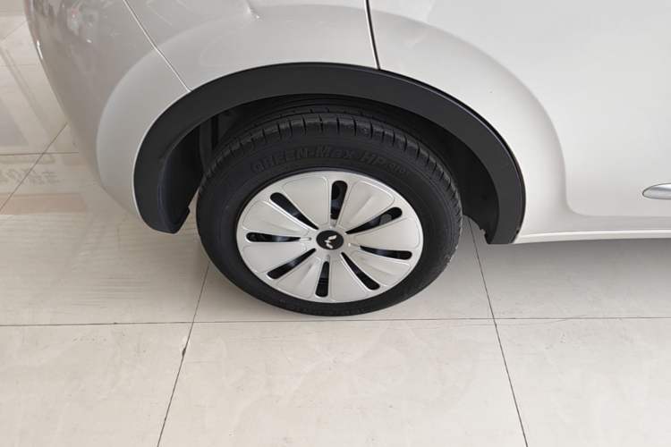 Used Wuling Bingo 2023 333 km Fast-Share Version Right Rear Wheel Hub