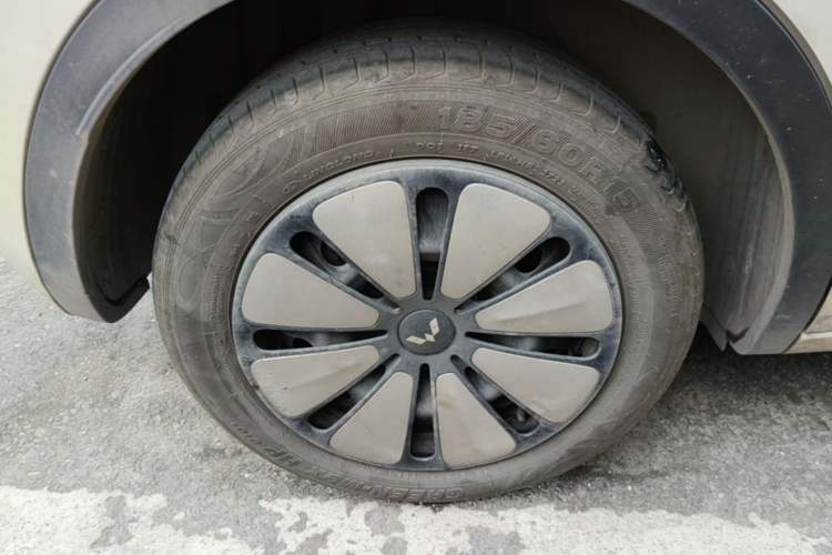 Used Wuling Bingo 2023 333 km Lingxi Connected+ Version Right Rear Wheel Hub