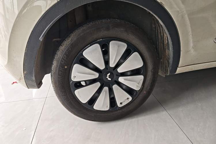 Used Wuling Bingo 2023 333 km Enjoyment Version Right Rear Wheel Hub