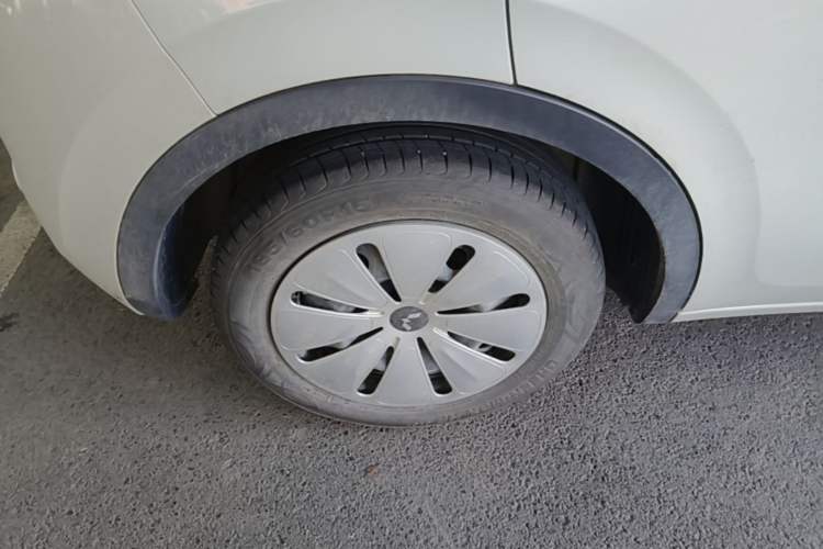Used Wuling Bingo 2023 333 km Fast-Share Version Right Rear Wheel Hub