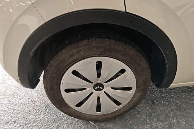 Used Wuling Bingo 2023 203km Light Edition Right Rear Wheel Hub
