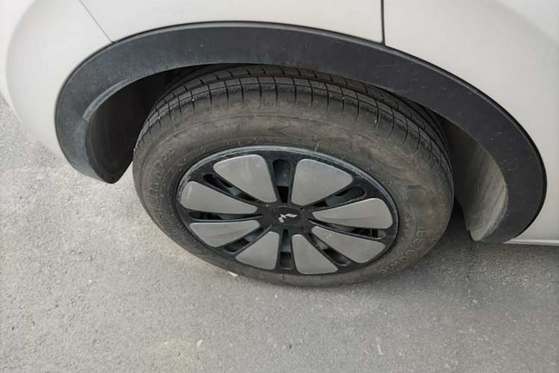 Used Wuling Bingo 2023 410 km Lingxi Deluxe Edition Right Rear Wheel Hub