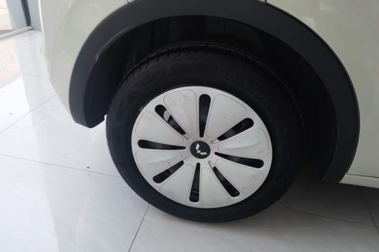 Used Wuling Bingo 2023 203km Light Edition Right Rear Wheel Hub