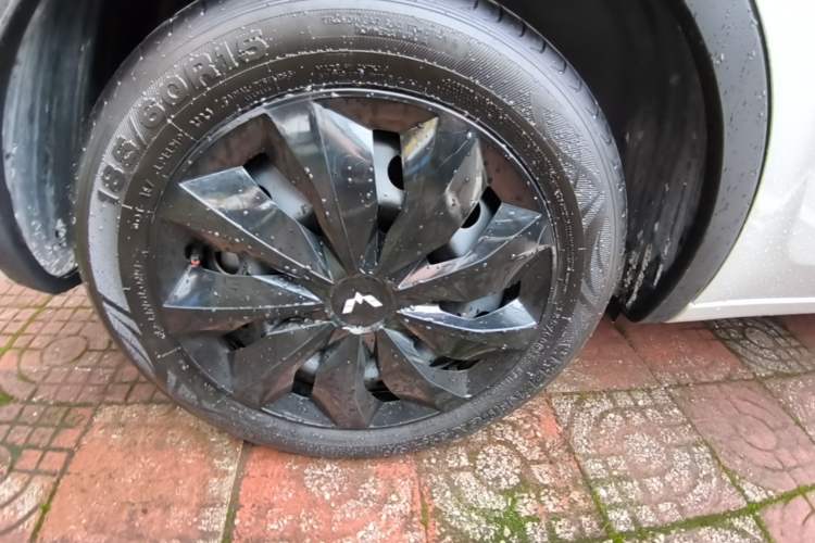 Used Wuling Bingo 2023 333 km Enjoyment Version Right Rear Wheel Hub