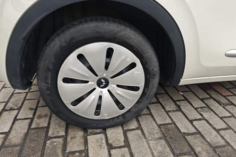 Used Wuling Bingo 2023 203km Light Edition Right Rear Wheel Hub