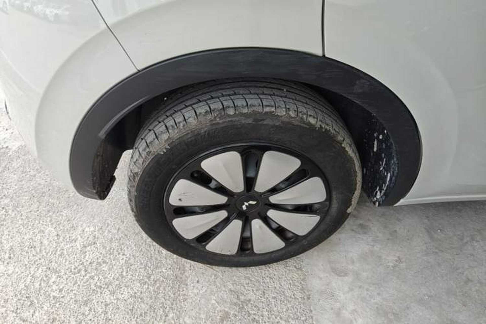 Used Wuling Bingo 2023 333 km Lingxi Connected+ Version Right Rear Wheel Hub