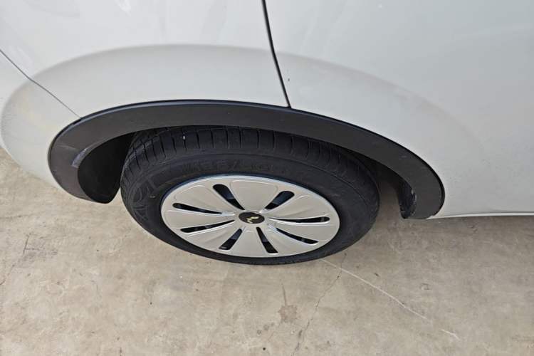Used Wuling Bingo 2023 203km Light Edition Right Rear Wheel Hub