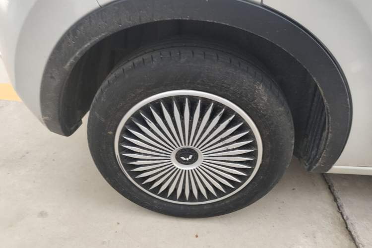 Used Wuling Bingo 2023 333km Enjoy+ Version Right Rear Wheel Hub