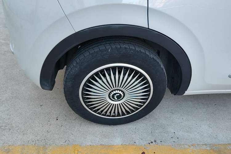 Used Wuling Bingo 2023 203km Comfort Edition Right Rear Wheel Hub