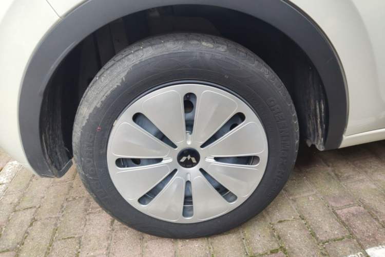 Used Wuling Bingo 2023 333 km Fast-Share Version Right Rear Wheel Hub