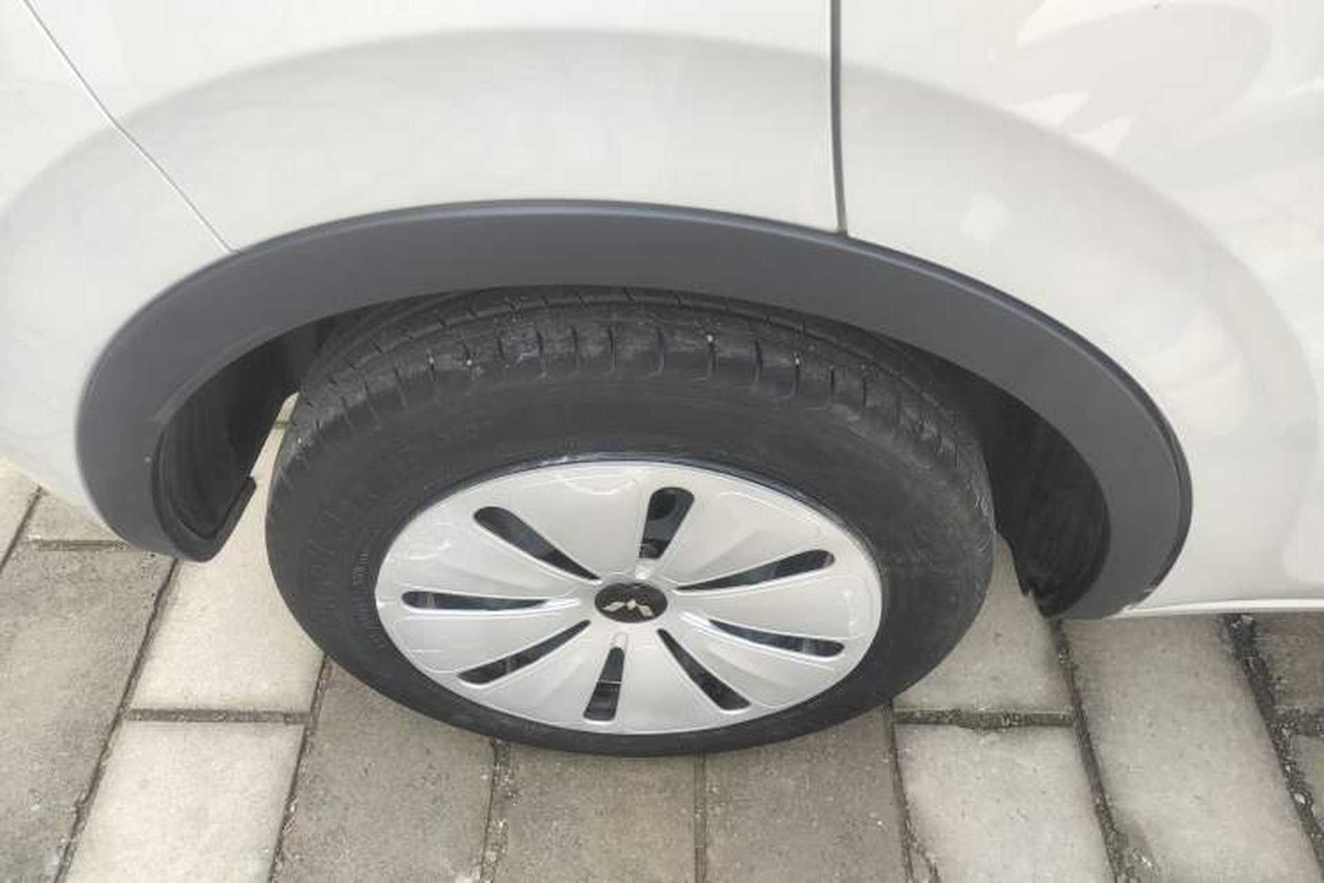 Used Wuling Bingo 2023 333 km Fast-Share Version Right Rear Wheel Hub
