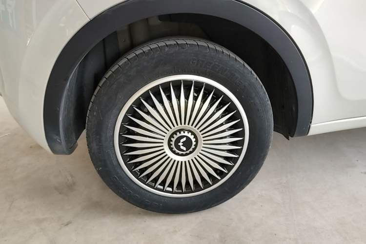 Used Wuling Bingo 2023 203km Comfort Edition Right Rear Wheel Hub