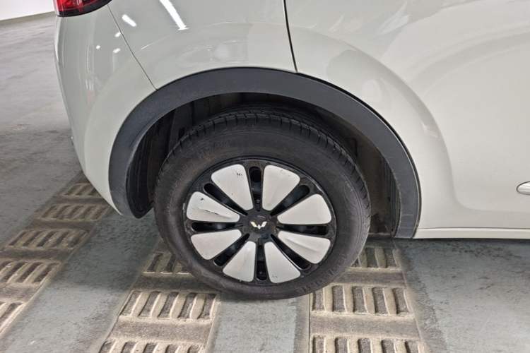 Used Wuling Bingo 2023 333 km Enjoyment Version Right Rear Wheel Hub