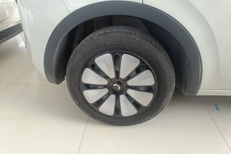 Used Wuling Bingo 2023 333 km Enjoyment Version Right Rear Wheel Hub