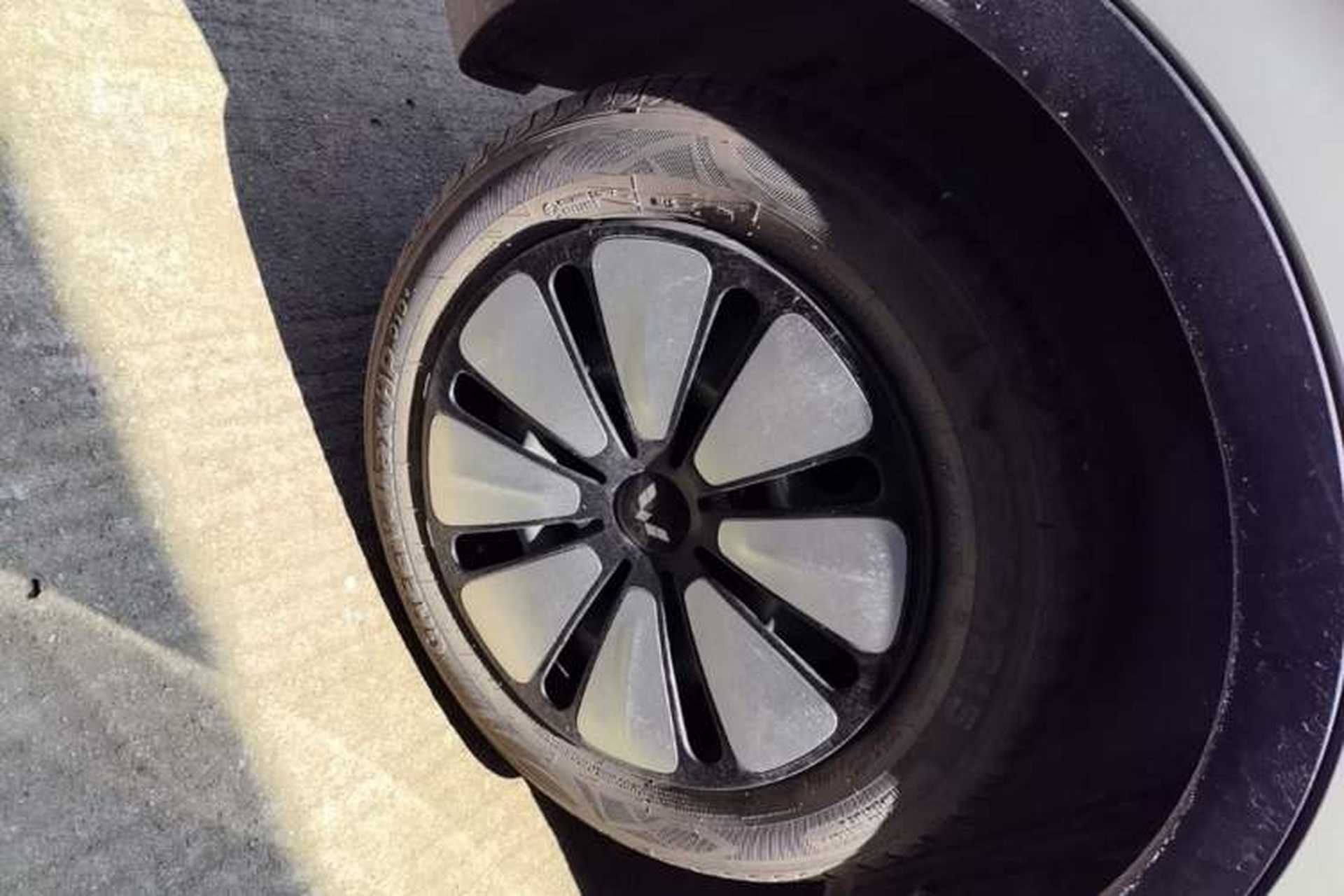 Used Wuling Bingo 2023 333 km Lingxi Connected+ Version Right Rear Wheel Hub