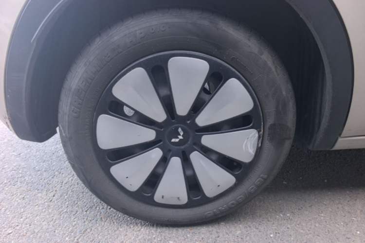 Used Wuling Bingo 2023 203km Comfort Edition Right Rear Wheel Hub