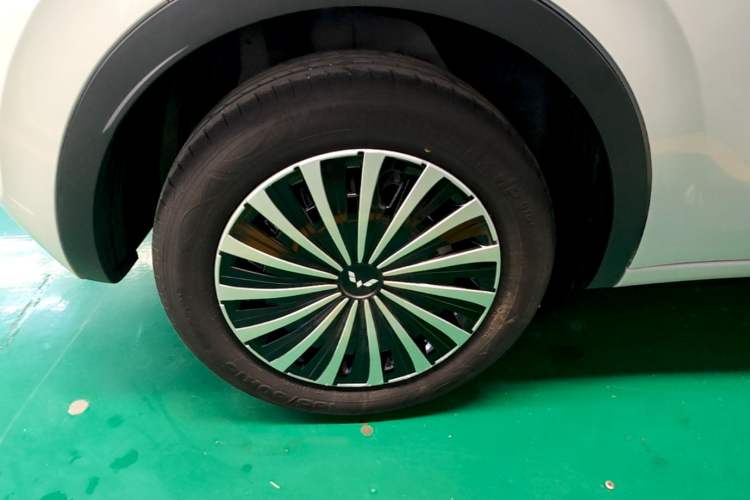 Used Wuling Bingo 2023 333 km Fast-Share Version Right Rear Wheel Hub