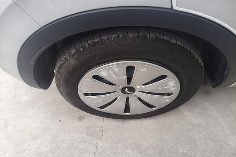 Used Wuling Bingo 2023 203km Light Edition Right Rear Wheel Hub