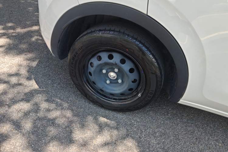 Used Wuling Bingo 2023 333km Enjoy+ Version Right Rear Wheel Hub