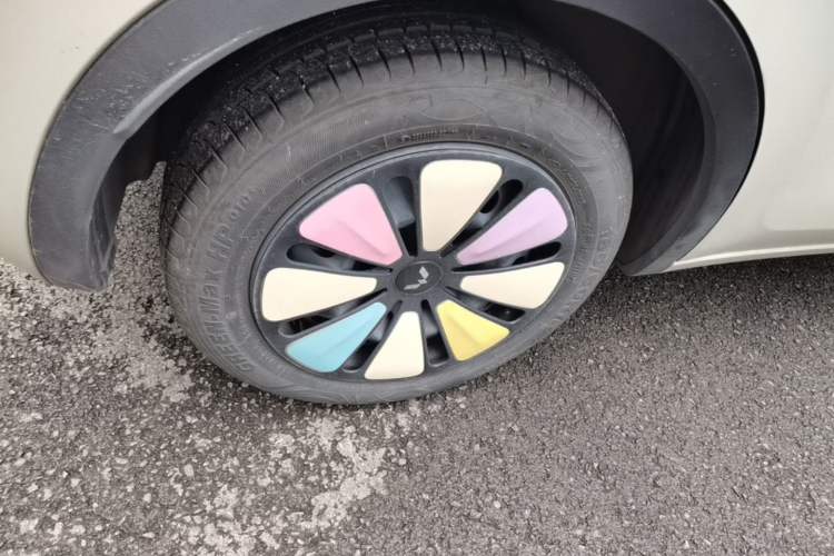 Used Wuling Bingo 2023 333 km Enjoyment Version Right Rear Wheel Hub