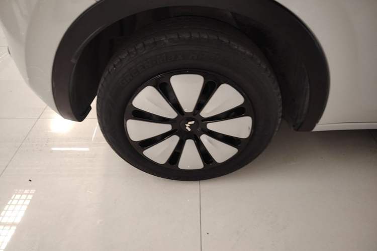 Used Wuling Bingo 2023 333 km Enjoyment Version Right Rear Wheel Hub