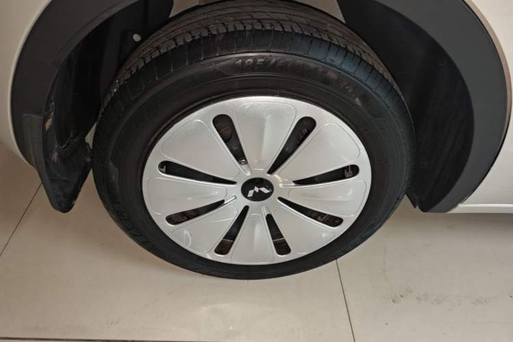 Used Wuling Bingo 2023 333 km Fast-Share Version Right Rear Wheel Hub