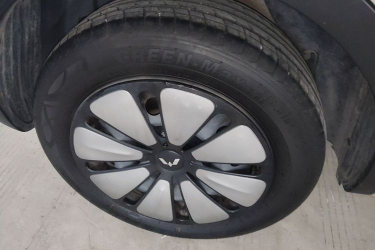 Used Wuling Bingo 2023 410 km Lingxi Deluxe Edition Right Rear Wheel Hub