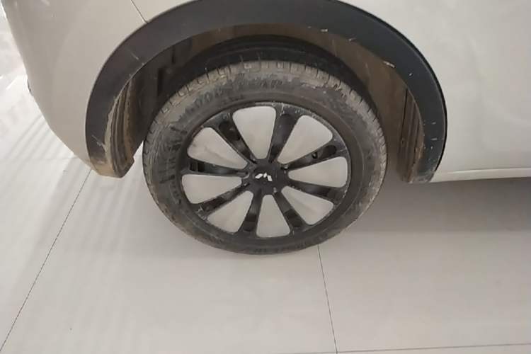 Used Wuling Bingo 2023 333 km Enjoyment Version Right Rear Wheel Hub